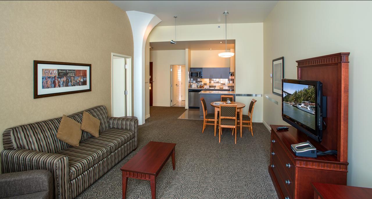 One-Bedroom King Suite,1212539824:JPEG