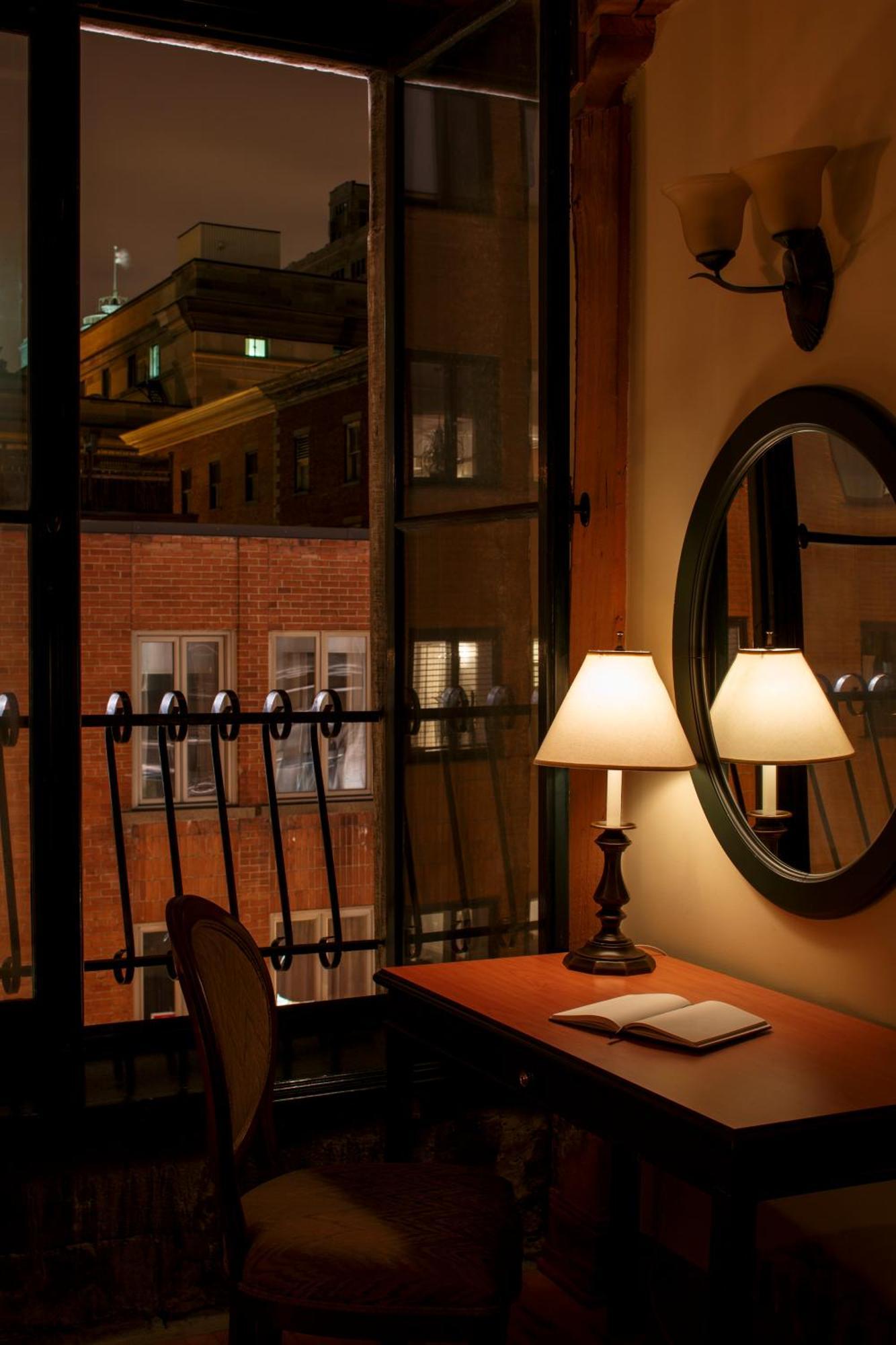 Premier King Room St Paul Street View