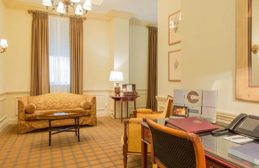 Hotel Le St. James Montreal-1