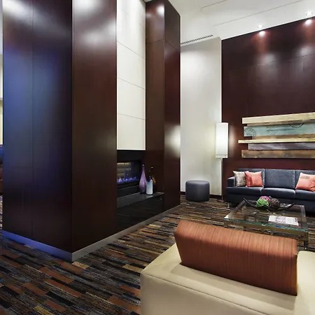 Courtyard Par Marriott Montreal Centre-Ville-2